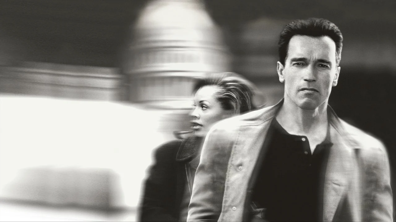 El Protector - Backdrop