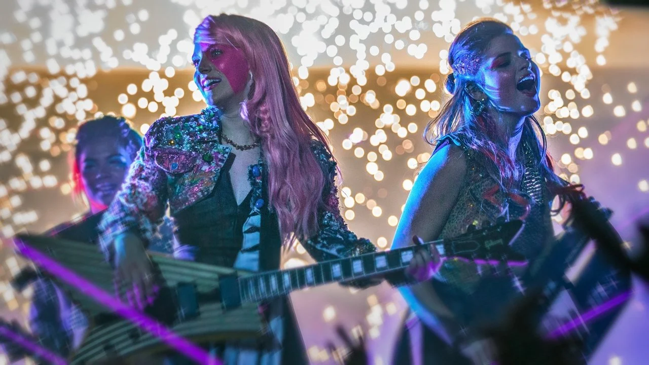 Jem y los Hologramas - Backdrop