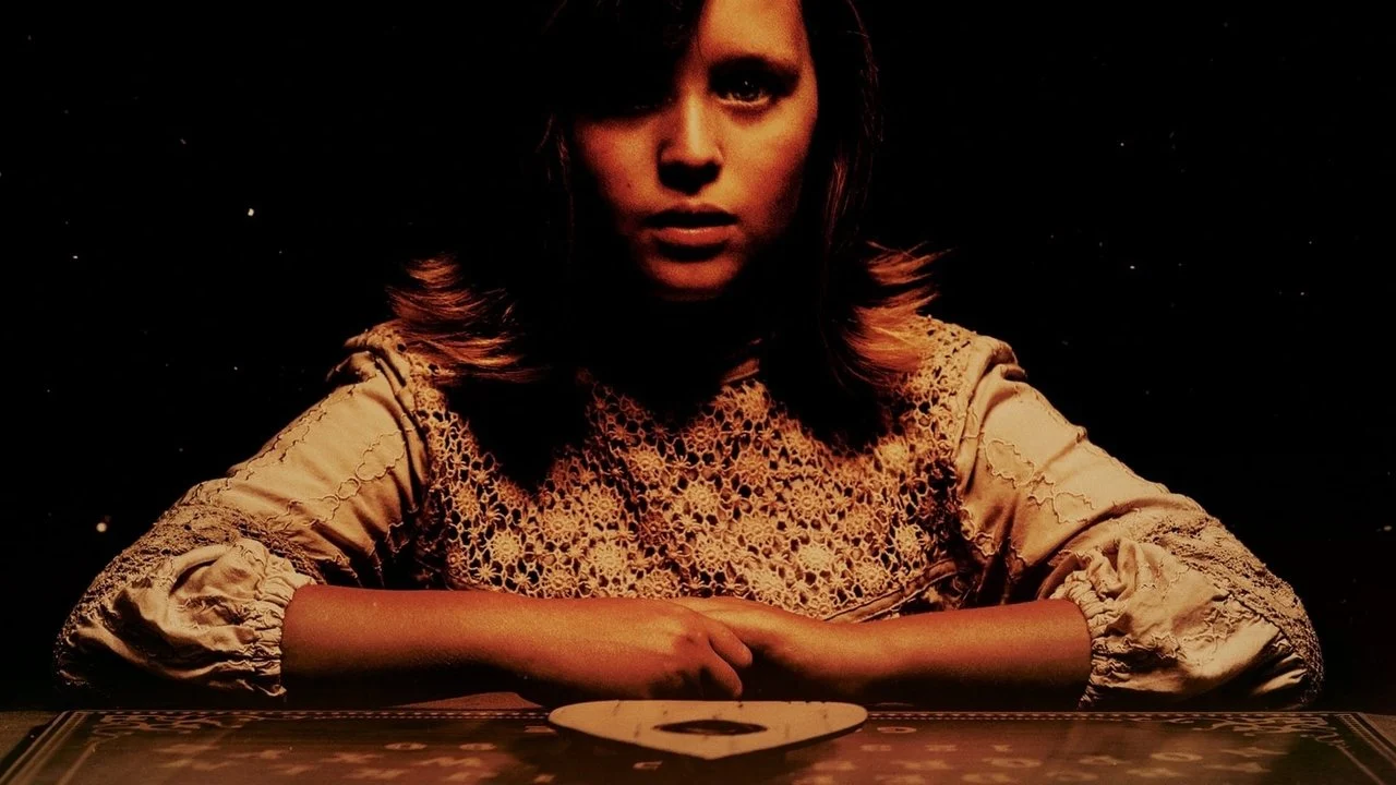 Ouija: El origen del mal - Backdrop